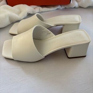 KATY PERRY Gemm Slide Sandals White Size 9.5